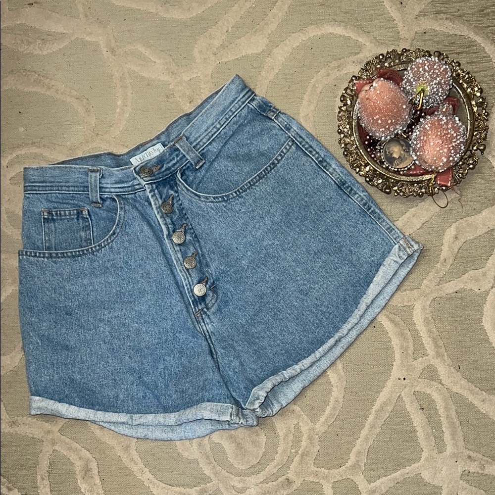 VINTAGE🌷ANN TAYLOR🌷Denim button fly high waist jean shorts